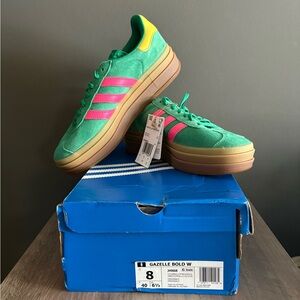 Women’s Adidas Gazelle Bold Athletic Shoe- Court Green / Lucid Pink Sz 8